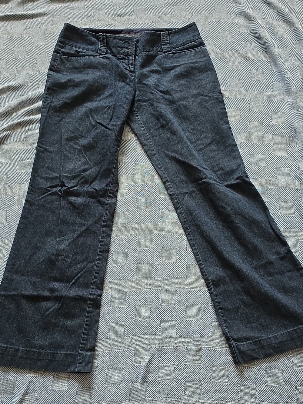 Women’s Black Flared Jeans – Classic Everyday Style